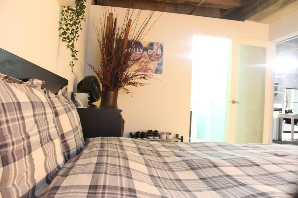 Newly Renovated 1Bdrm Loft Dtla And Rooftop Pool Los Angeles Exterior photo